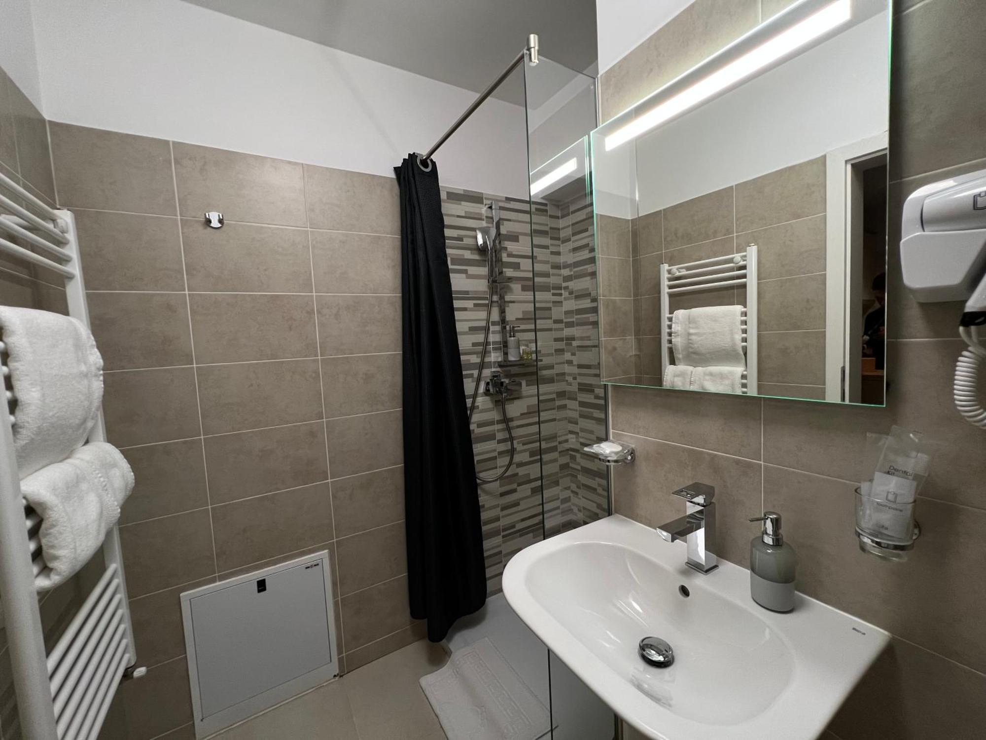 Mm Residence Cluj-Napoca Luaran gambar